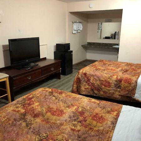 Town Motel オシュコシュ エクステリア 写真