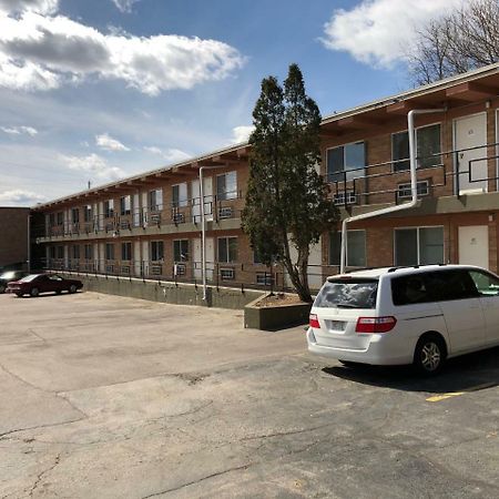Town Motel オシュコシュ エクステリア 写真
